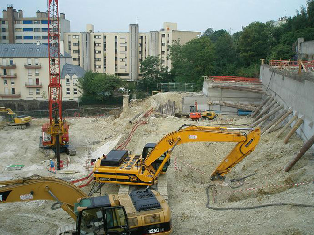 (75) - PARIS 20ème - Chantier immobilier